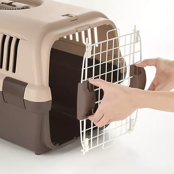 Richell Pet Travel Carrier Medium Brown